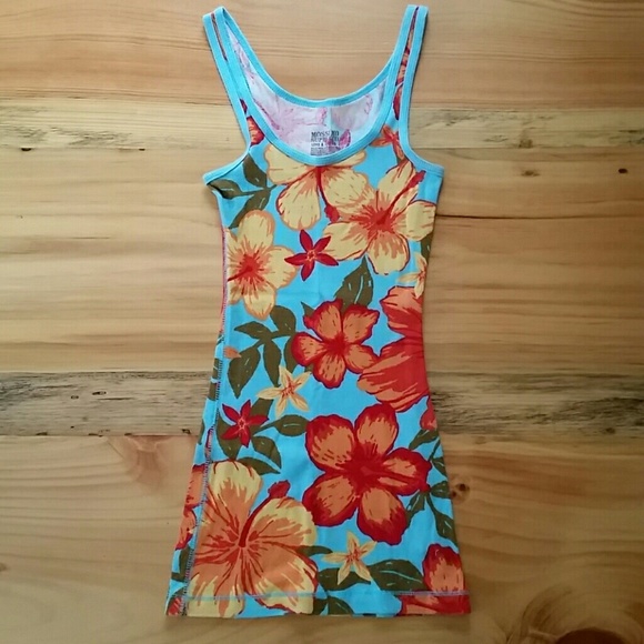 Mossimo Supply Co. Tops - Like new! Mossimo Supply Tank Top